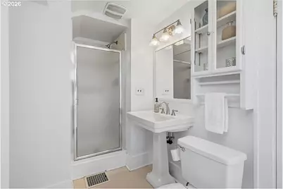 1541 SE Malden St, Portland, OR 97202 - Photo 23