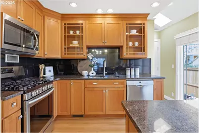 1541 SE Malden St, Portland, OR 97202 - Photo 13