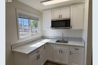 5625 SE 83rd Ave, Portland, OR 97266 - Photo 7