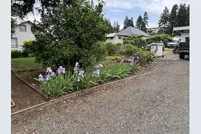 146 NE Currin St, Estacada, OR 97023 - Photo 45