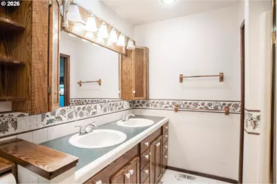 146 NE Currin St, Estacada, OR 97023 - Photo 19