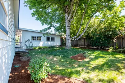 146 NE Currin St, Estacada, OR 97023 - Photo 33