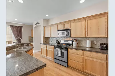 17804 NE 37th St, Vancouver, WA 98682 - Photo 9