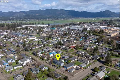 903 Madrona Ave, Tillamook, OR 97141 - Photo 29