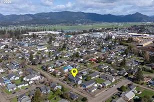 903 Madrona Ave, Tillamook, OR 97141 - Photo 29