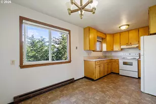 903 Madrona Ave, Tillamook, OR 97141 - Photo 5