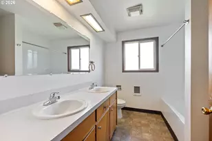 903 Madrona Ave, Tillamook, OR 97141 - Photo 13