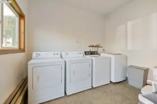 903 Madrona Ave, Tillamook, OR 97141 - Photo 25