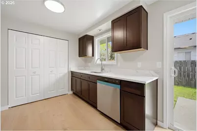 19805 SW Rock Rd, Beaverton, OR 97003 - Photo 13