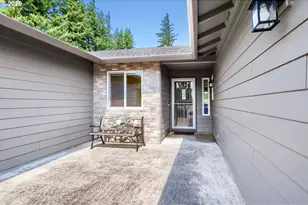 437 SW Chapman Ave, Troutdale, OR 97060 - Photo 5