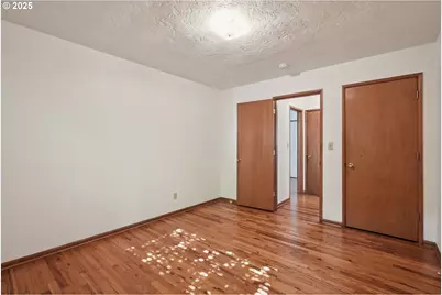 908 SW Gaines St #31, Portland, OR 97239 - Photo 17