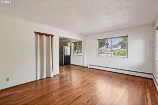 908 SW Gaines St, Portland, OR 97239 - Photo 9