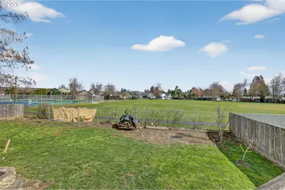 4274 5th St, Hubbard, OR 97032 - Photo 17