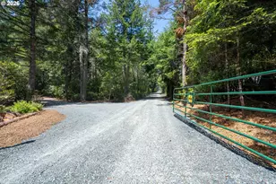 88579 Hwy 42S, Bandon, OR 97411 - Photo 41