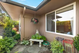 6 Condolea Dr, Lake Oswego, OR 97035 - Photo 27