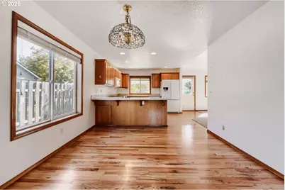 19380 Hazelgrove Dr, Oregon City, OR 97045 - Photo 7