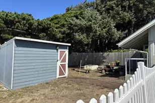 4561 Arch St, Florence, OR 97439 - Photo 27