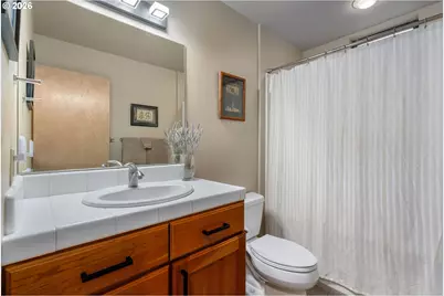 701 Creek View Ln, The Dalles, OR 97058 - Photo 13