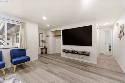 3836 SE 91st Ave, Portland, OR 97266 - Photo 3