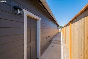 4747 SE Harrier St, Albany, OR 97322 - Photo 41