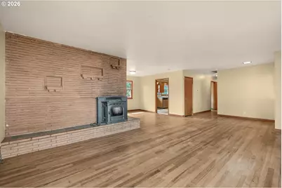 12975 SW Davies Rd, Beaverton, OR 97008 - Photo 11