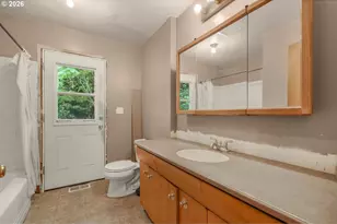 12975 SW Davies Rd, Beaverton, OR 97008 - Photo 29