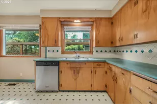 12975 SW Davies Rd, Beaverton, OR 97008 - Photo 23