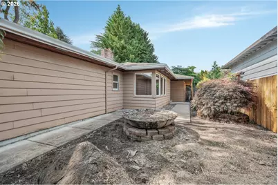 12975 SW Davies Rd, Beaverton, OR 97008 - Photo 33