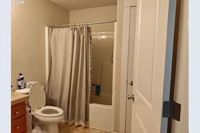 8826 SE Brooklyn St, Portland, OR 97266 - Photo 3