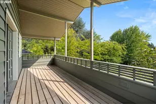 4045 SW Jerald Ct, Portland, OR 97221 - Photo 31