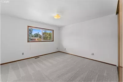 270 NE 20th Pl, Hillsboro, OR 97124 - Photo 21