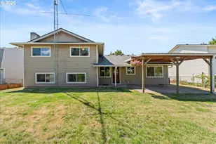 270 NE 20th Pl, Hillsboro, OR 97124 - Photo 39