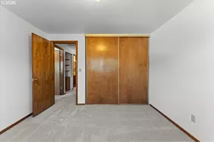 270 NE 20th Pl, Hillsboro, OR 97124 - Photo 19