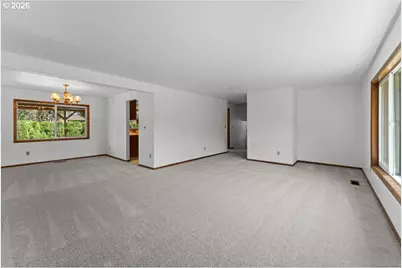 270 NE 20th Pl, Hillsboro, OR 97124 - Photo 11