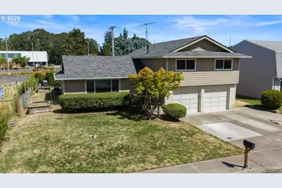 270 NE 20th Pl, Hillsboro, OR 97124 - Photo 1