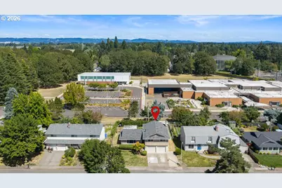 270 NE 20th Pl, Hillsboro, OR 97124 - Photo 41