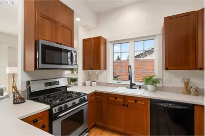 4638 NE Fremont St, Portland, OR 97213 - Photo 15