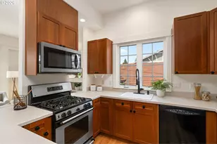 4638 NE Fremont St, Portland, OR 97213 - Photo 15