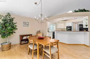 12664 SW Bexley Ln, Portland, OR 97224 - Photo 9