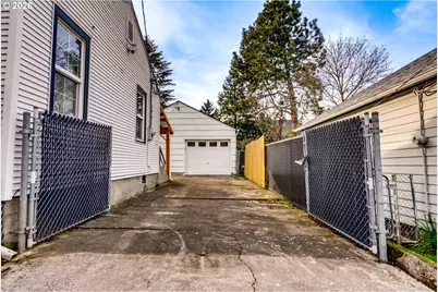 1215 NE 79th Ave, Portland, OR 97213 - Photo 47