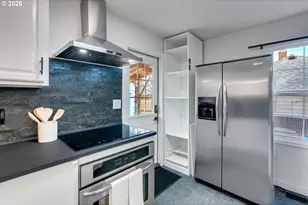 1215 NE 79th Ave, Portland, OR 97213 - Photo 19