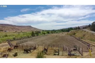 29584 Franks Creek Rd, Dayville, OR 97825 - Photo 33