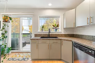 6700 N Pittsburg Ave, Portland, OR 97203 - Photo 11