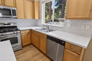 4581 SE Satinwood St, Hillsboro, OR 97123 - Photo 17