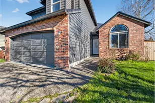 1686 SE 74th Ave, Hillsboro, OR 97123 - Photo 3