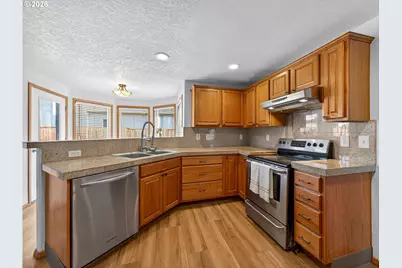 1686 SE 74th Ave, Hillsboro, OR 97123 - Photo 7