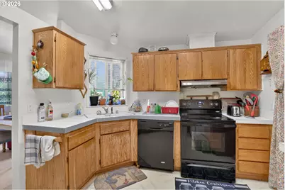 1837 Woodland Ave, Woodburn, OR 97071 - Photo 7