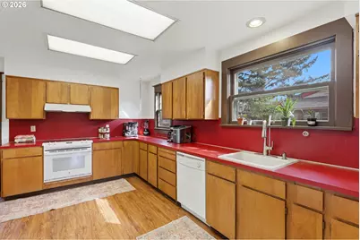 7503 SE Martins St, Portland, OR 97206 - Photo 13