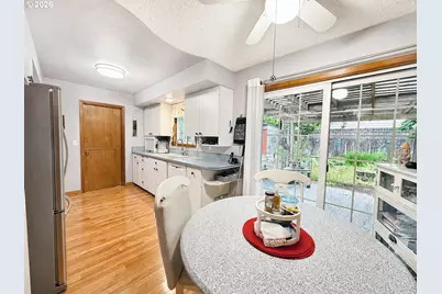 8601 NE 57th St, Vancouver, WA 98662 - Photo 9