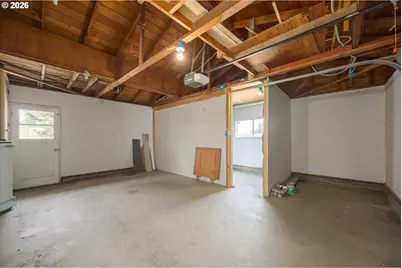 2545 Elysium Ave, Eugene, OR 97401 - Photo 23